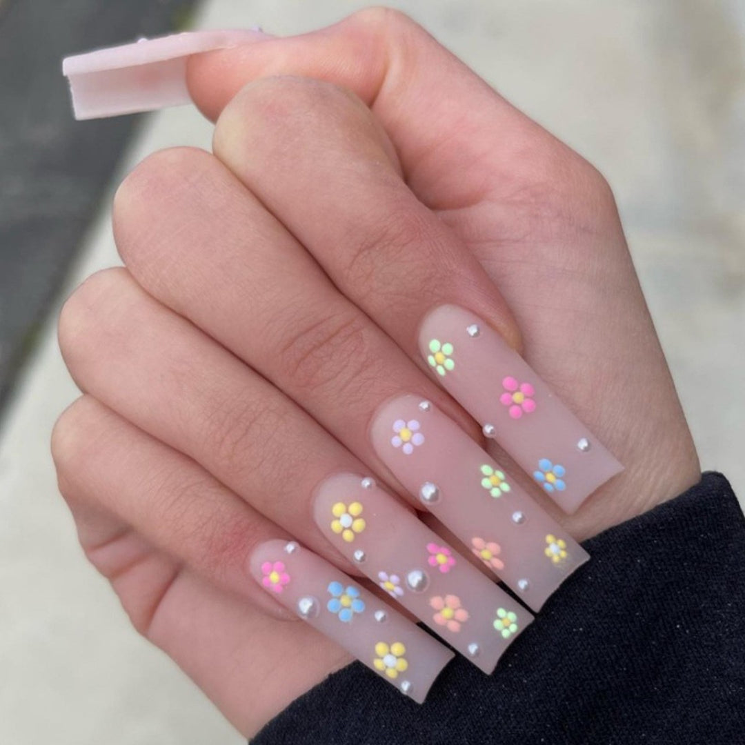 Decorative Floral Press-On Nail Art Set with 3D Flower Accents Stornfield