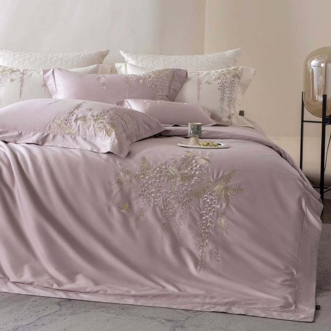 Satin bedding set with wisteria embroidery and fine piping