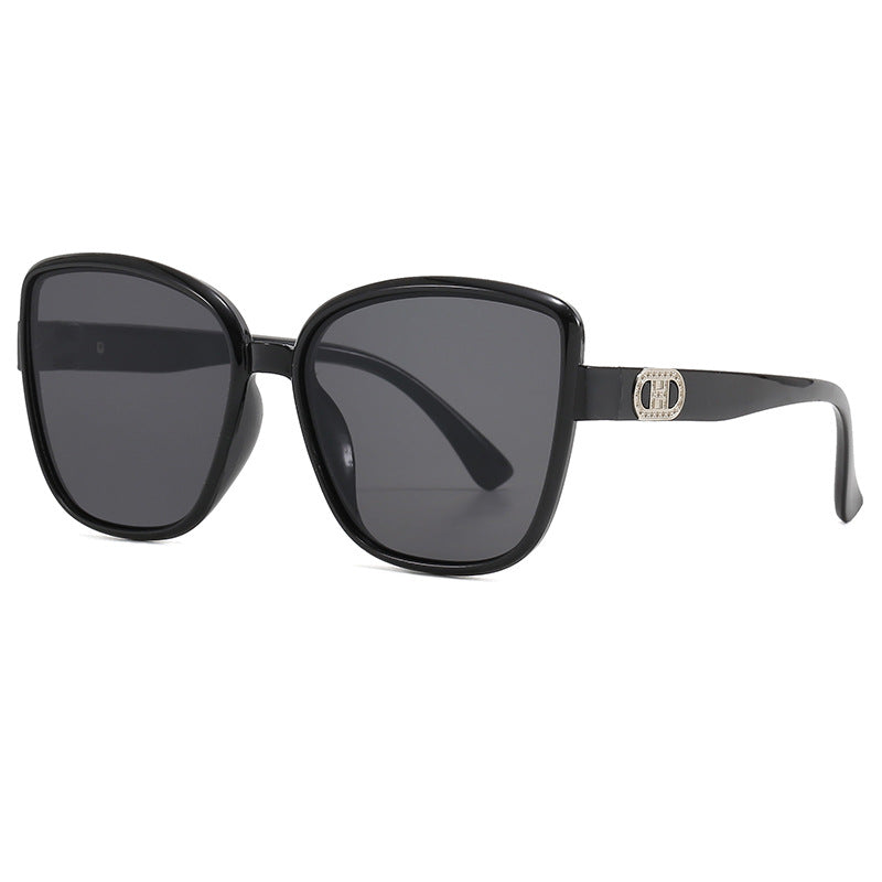 Women’s elegant oversized sunglasses in modern design Stornfield