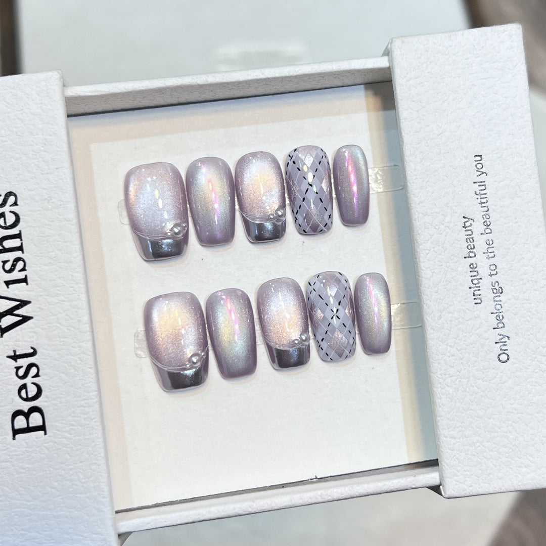 Elegant Press-On Nail Art Set with Iridescent Finish Stornfield