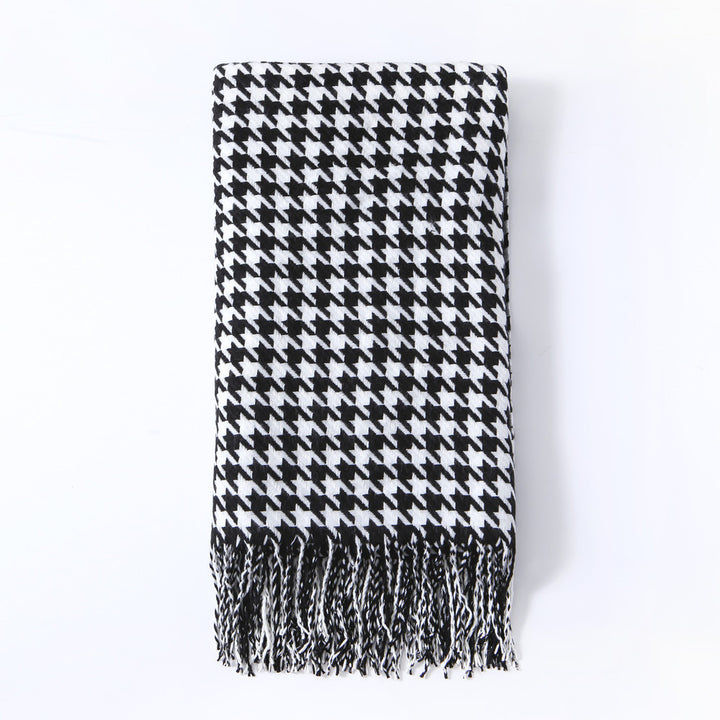 Stylish Houndstooth Pattern Scarf