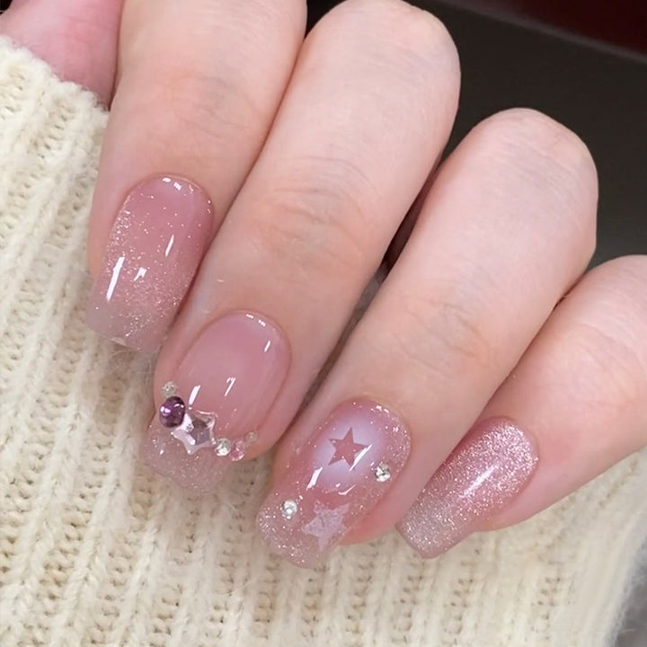 Glamorous designer nails Stornfield