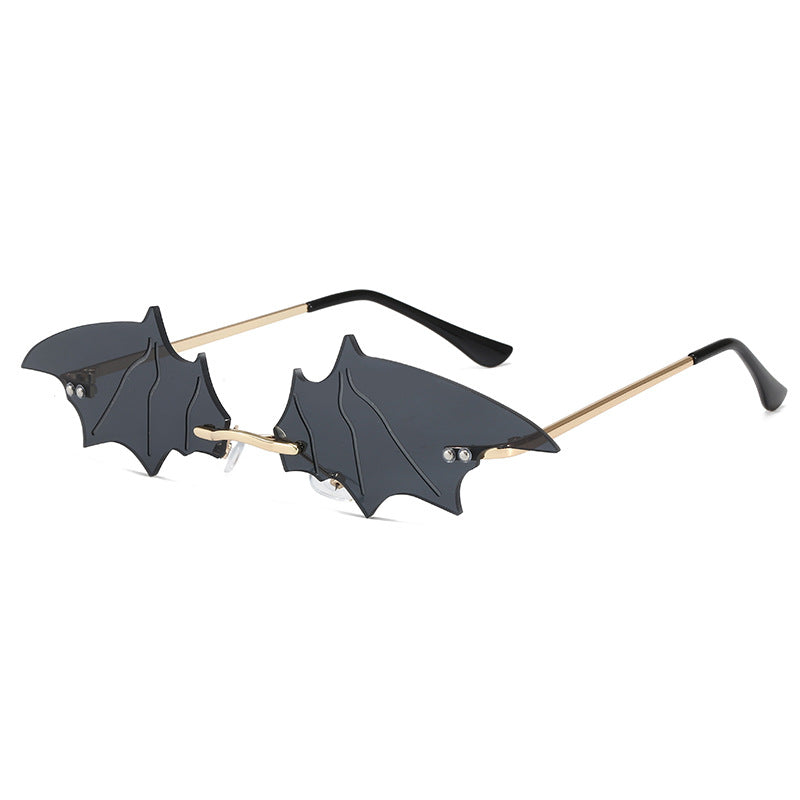 Women's designer sunglasses in exceptional bat style Stornfield