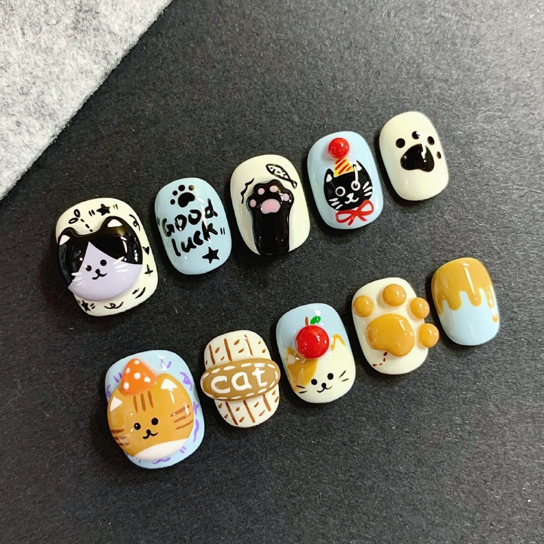 Artistic Press-On Nail Art Set with Cute Animal Designs