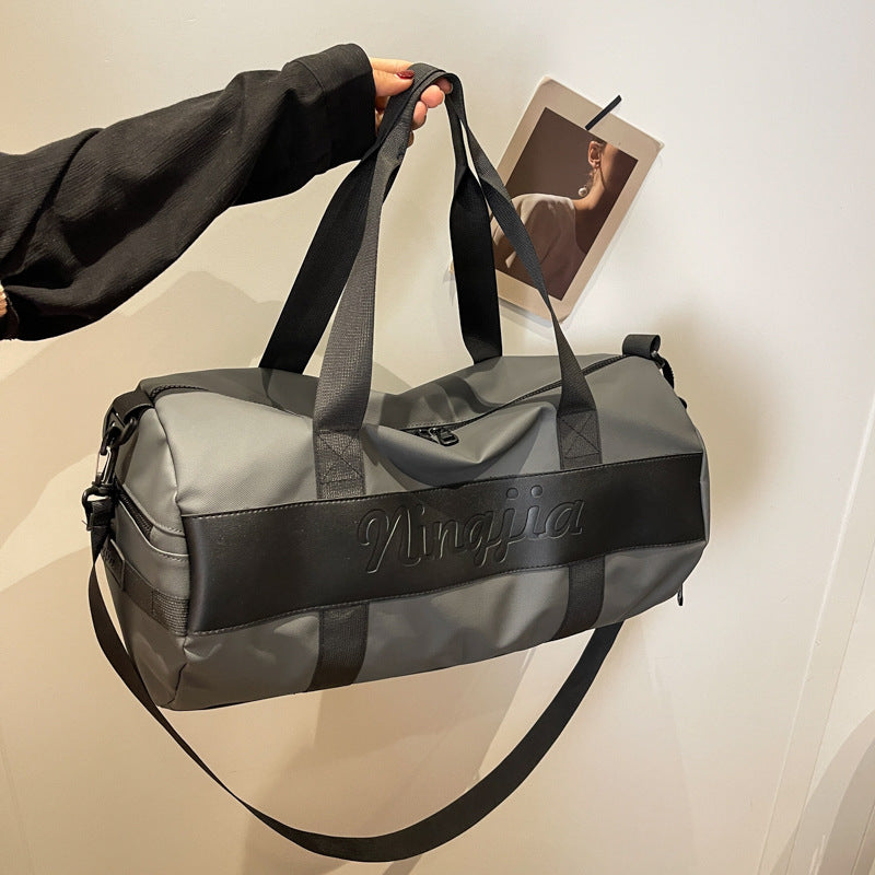 Sporty Travel Bag With Durable And Water-Repellent Material Stornfield