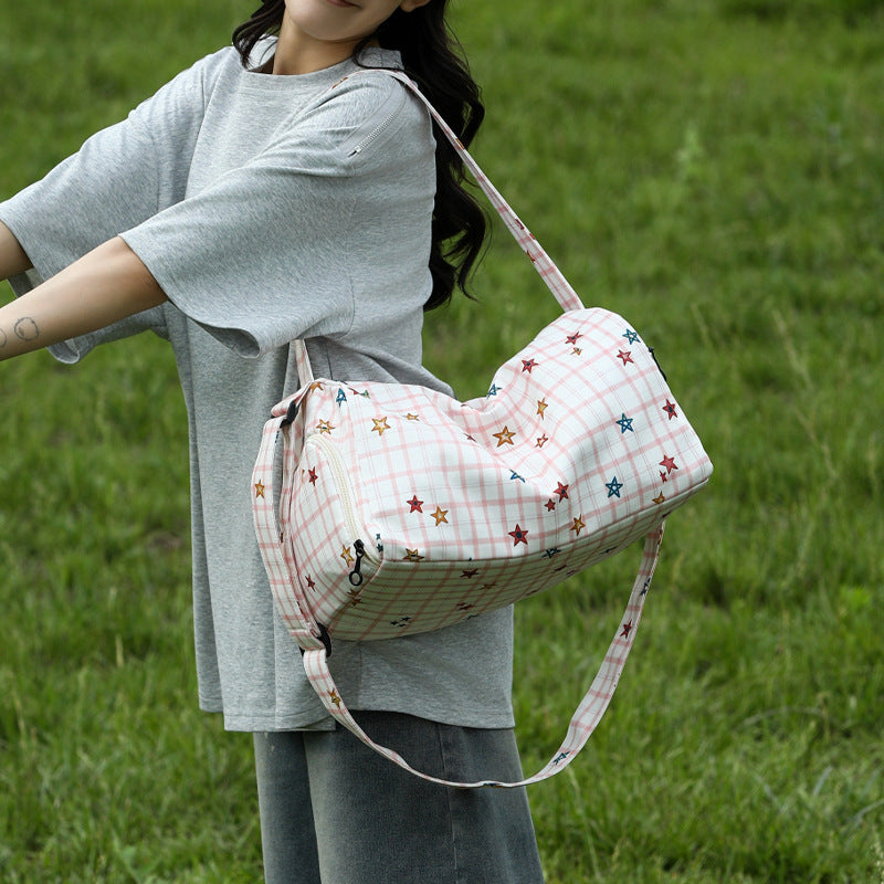 Shoulder bag with versatile interior pockets and durable material Stornfield