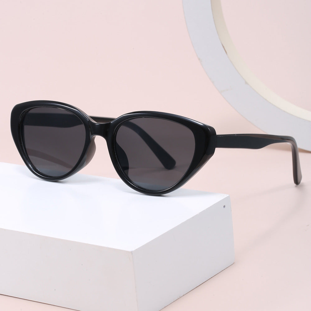 Women Cat-Eye Sunglasses with trendy leopard pattern Stornfield