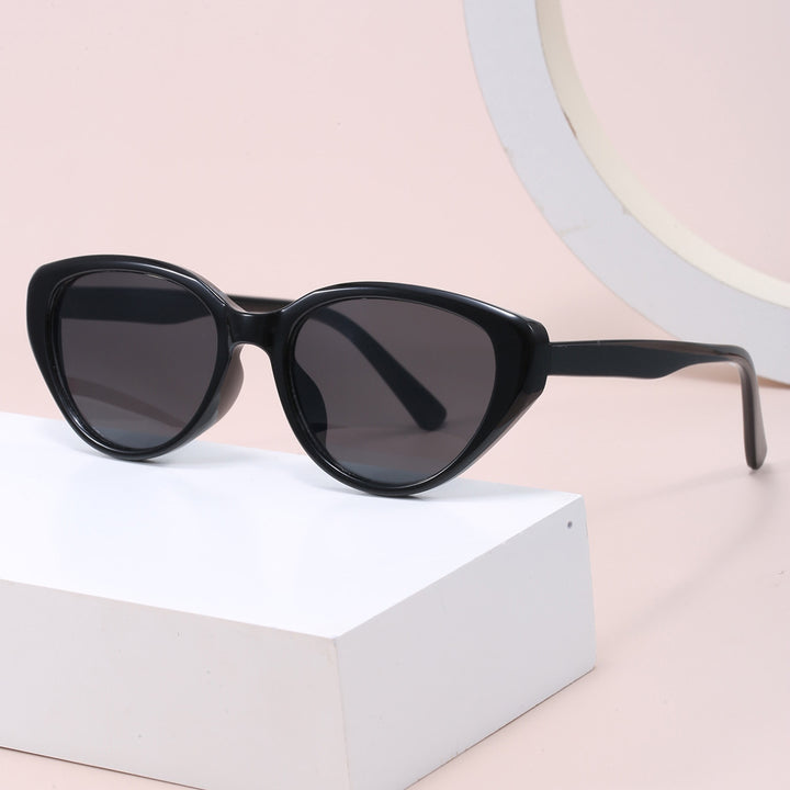 Women Cat-Eye Sunglasses with trendy leopard pattern Stornfield
