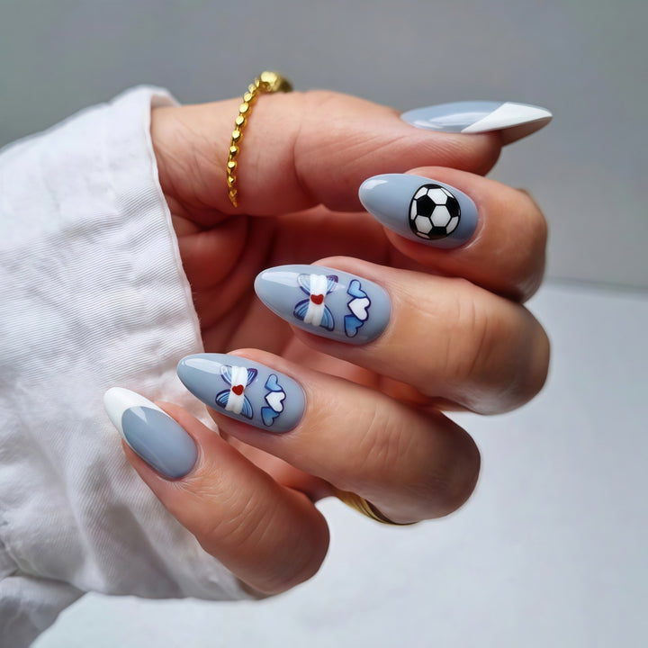 Sporty artificial nails with soccer motif Stornfield