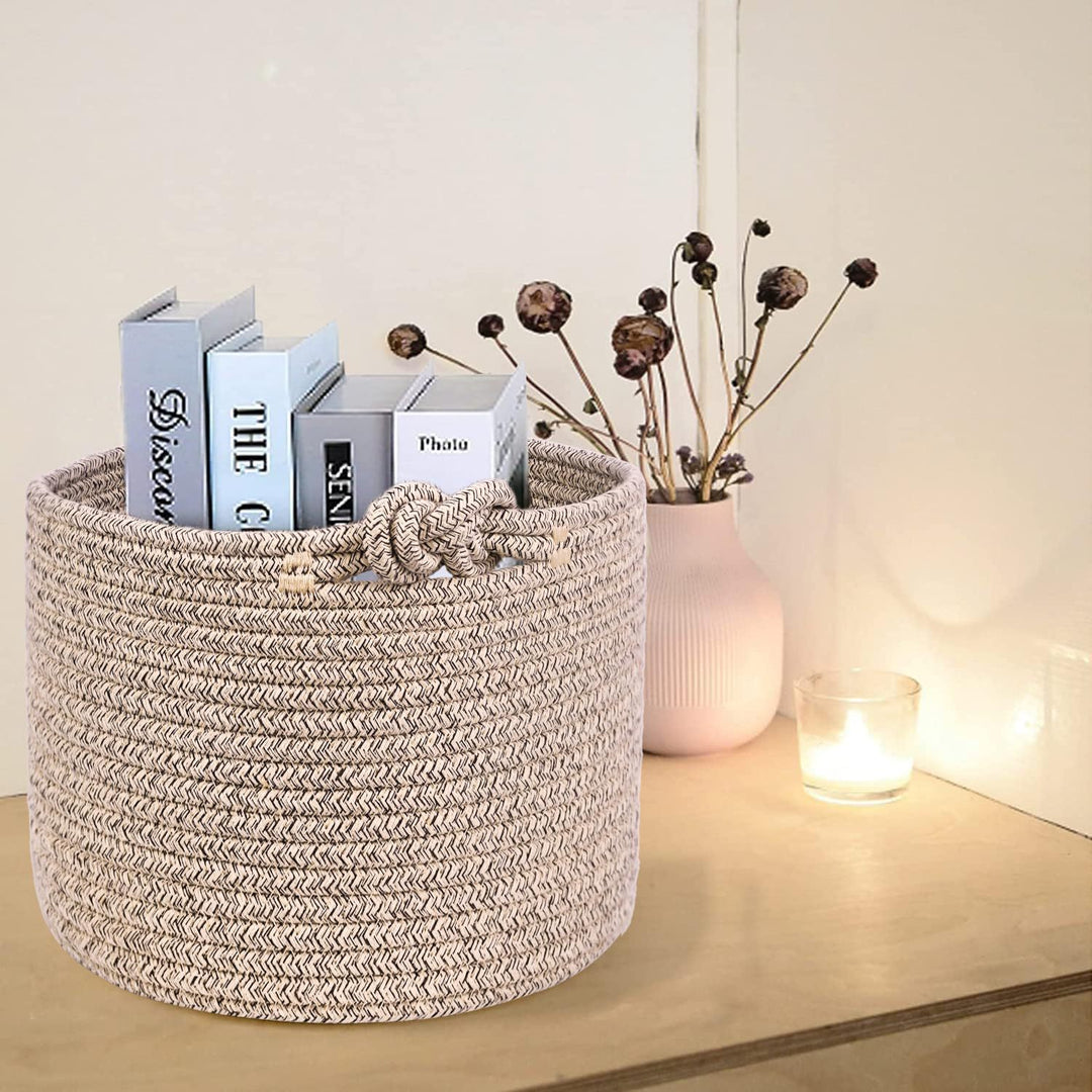 Women’s storage basket with decorative knot design Stornfield
