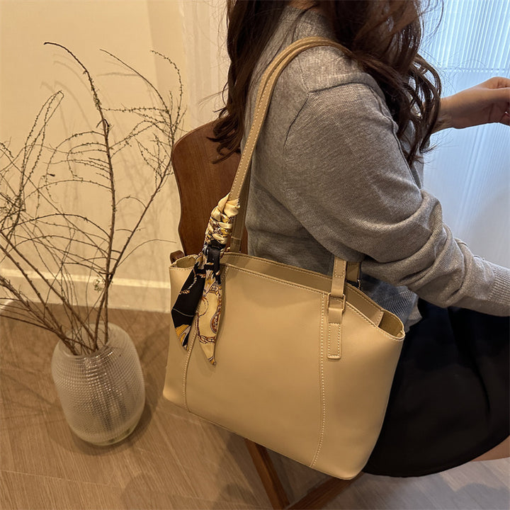 Elegant Structured Tote Bag Stornfield
