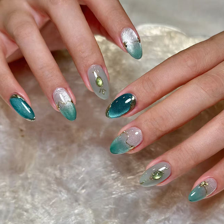 Glamourous Artistic Press-On Nail Set Stornfield