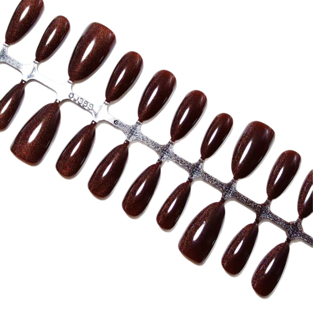 Artificial nails with shimmering shine Stornfield