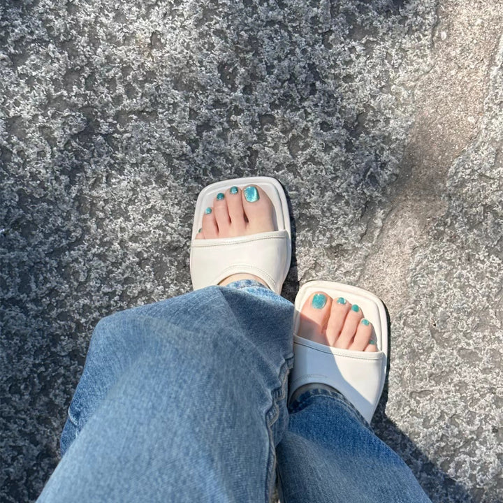 Glamorous Glittery Press-On Toenail Art Stornfield