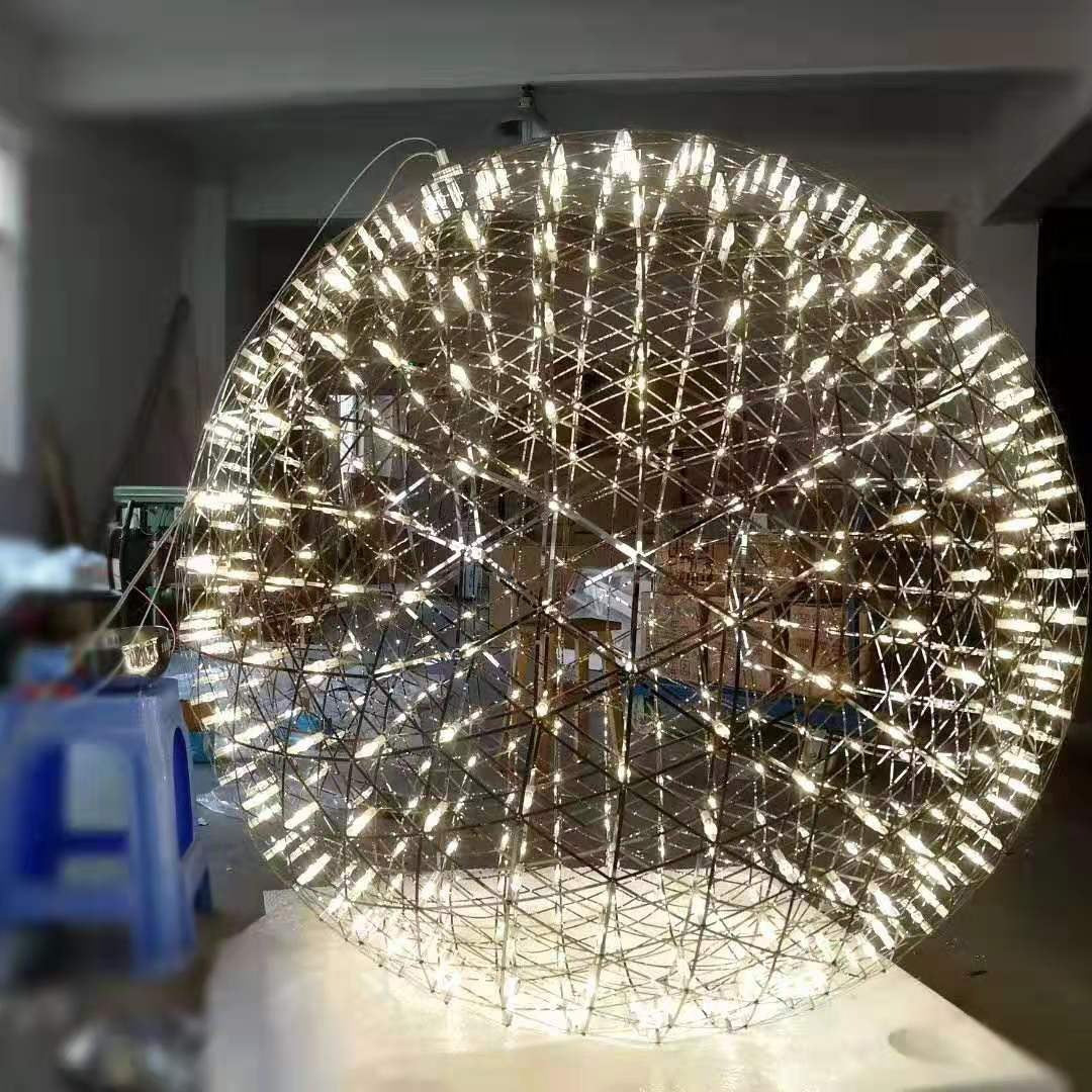 Sphere-Shaped Pendant Light