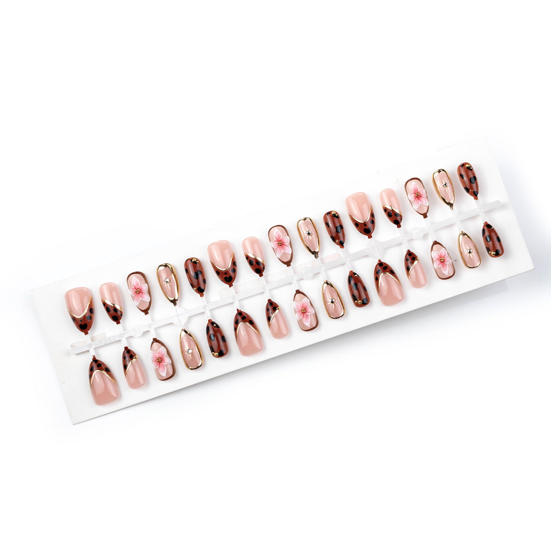 Artistic Floral and Animal Print Press-On Nail Art Set Stornfield