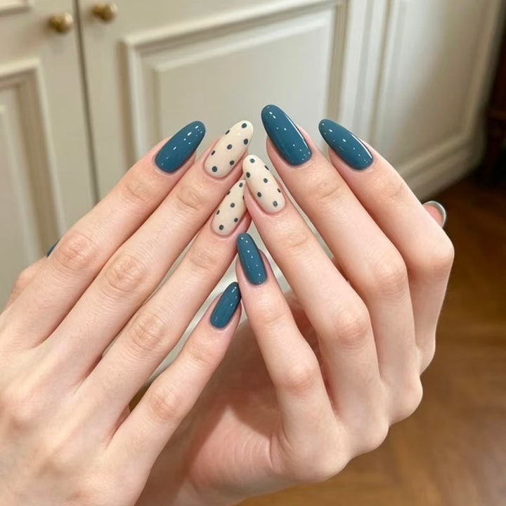 Artistic Stiletto Nail Set Stornfield