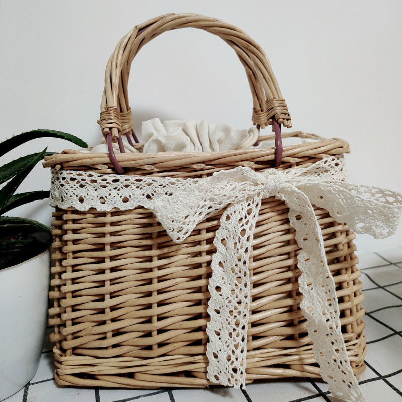 Women’s handbag with pearl chain Stornfield