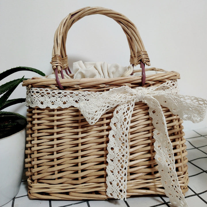 Women’s handbag with pearl chain Stornfield