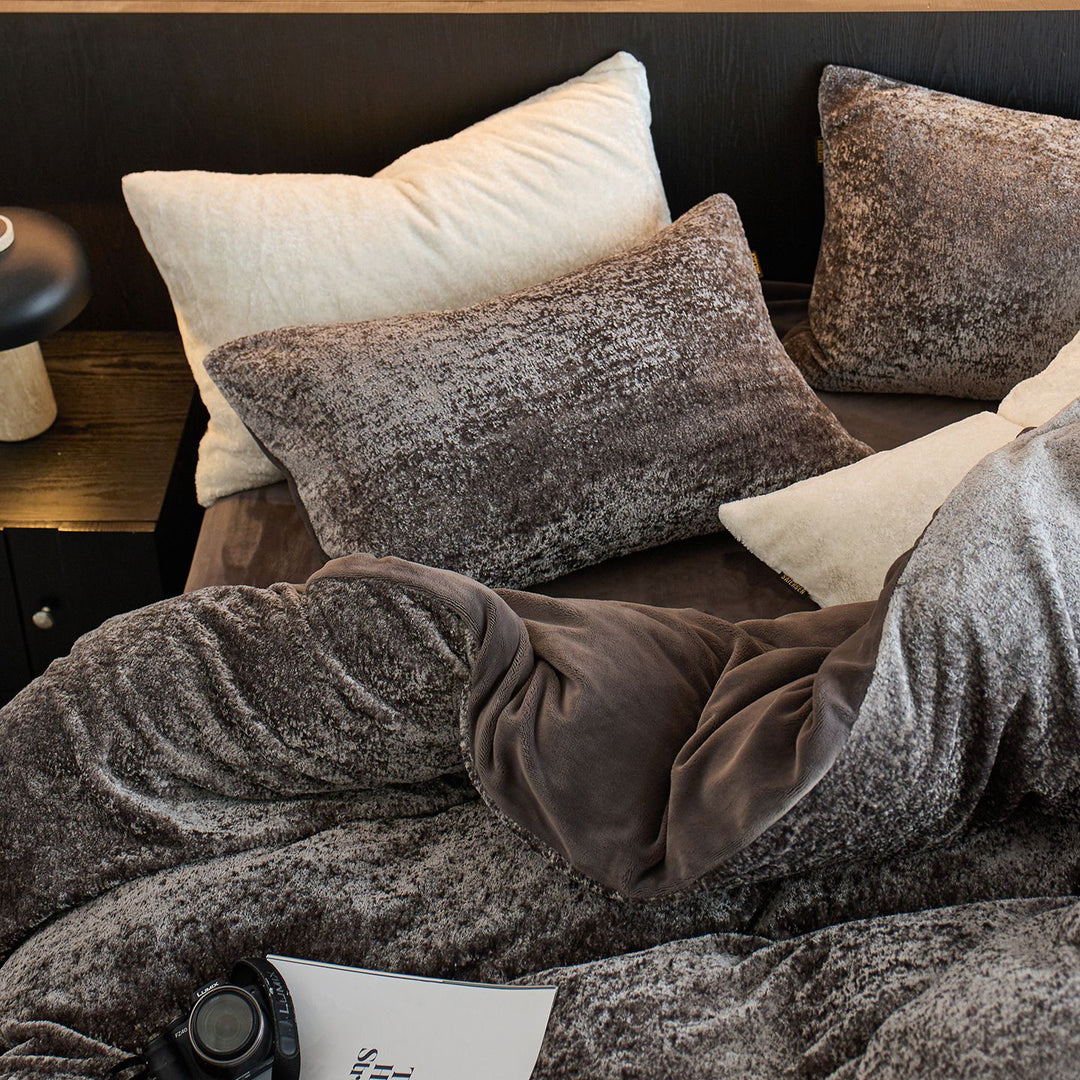 Cozy teddy fleece duvet cover set with plush surface