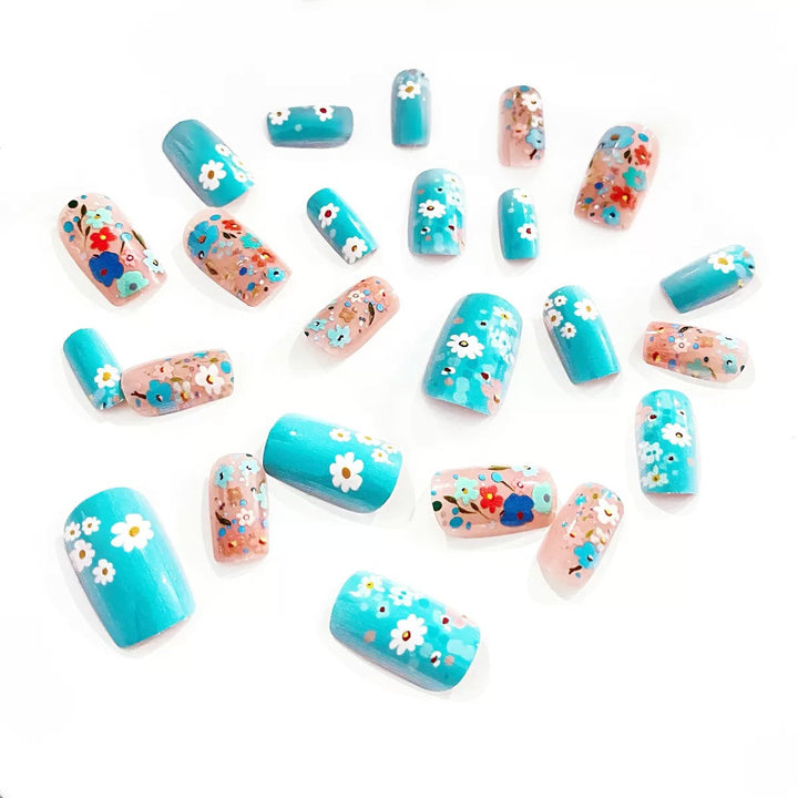 Nail set with floral 3D accents Stornfield