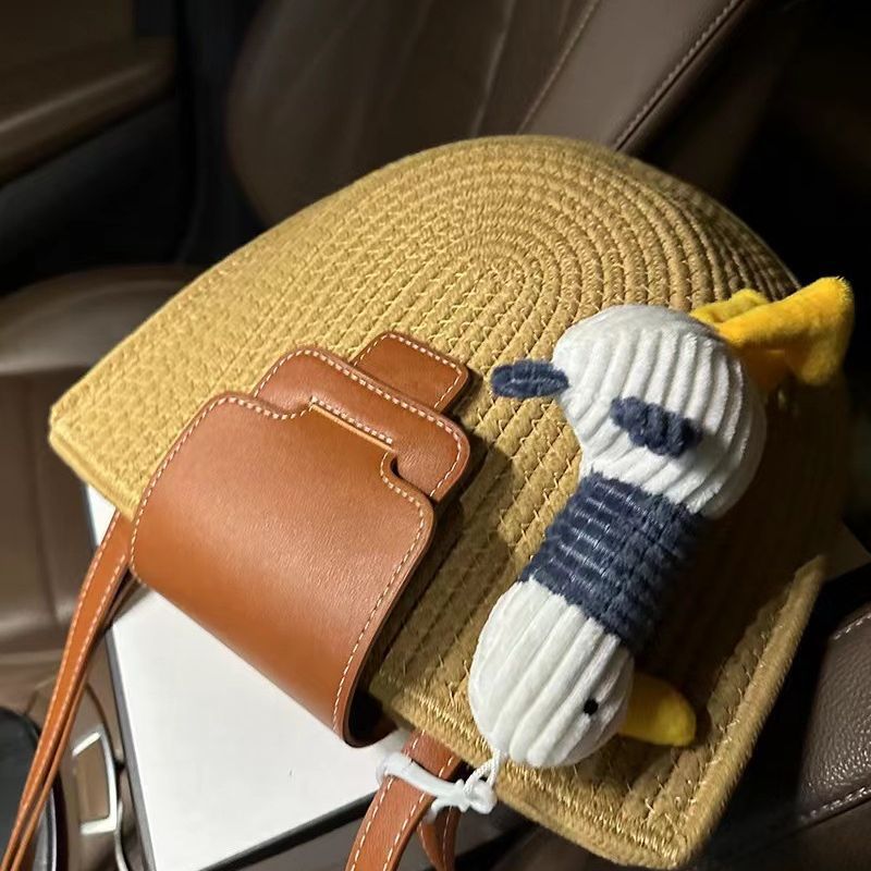 Fashionable Tote Bag Made of Woven Material with Playful Pendant Stornfield