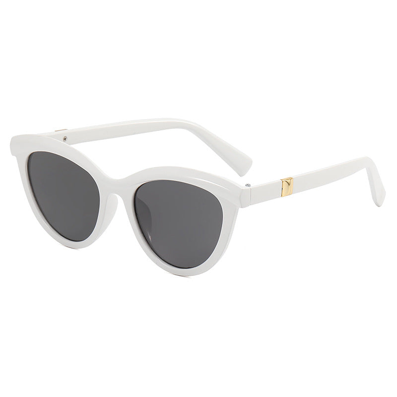 Ladies elegant Cat-Eye sunglasses with stylish metal frame Stornfield