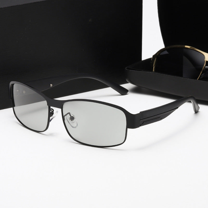 Ladies sporty sunglasses with robust metal frame and polarized lenses Stornfield