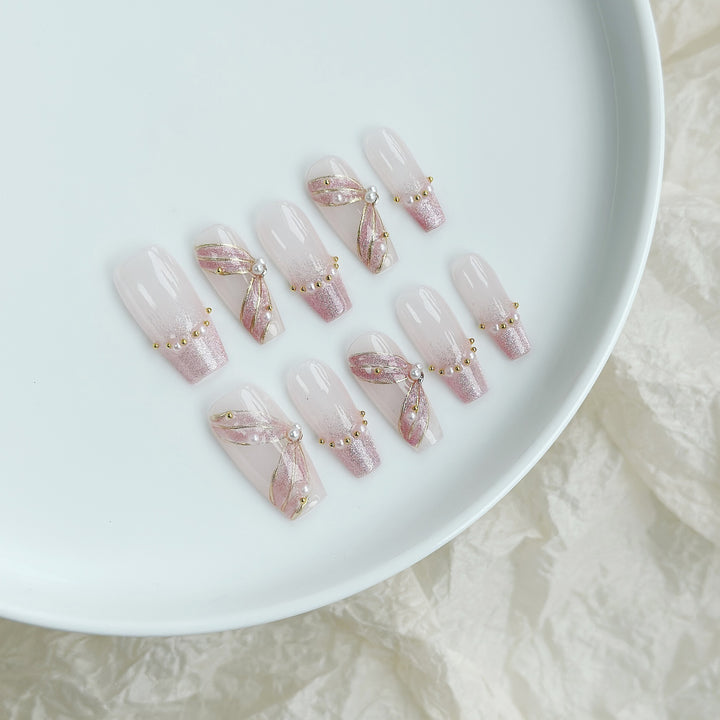 Butterfly-Embellished Press-On Nail Set