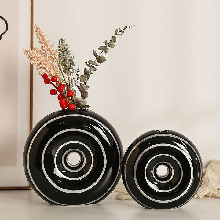 Modern and stylish ceramic vase Stornfield