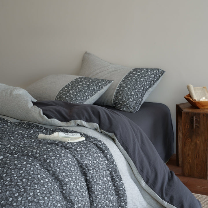 Reversible Cotton-Linen Duvet Cover Set with Floral Patchwork Pillow Shams