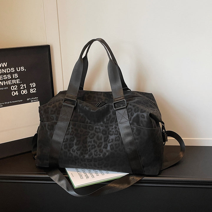 Sporty travel bag with structured upper material Stornfield