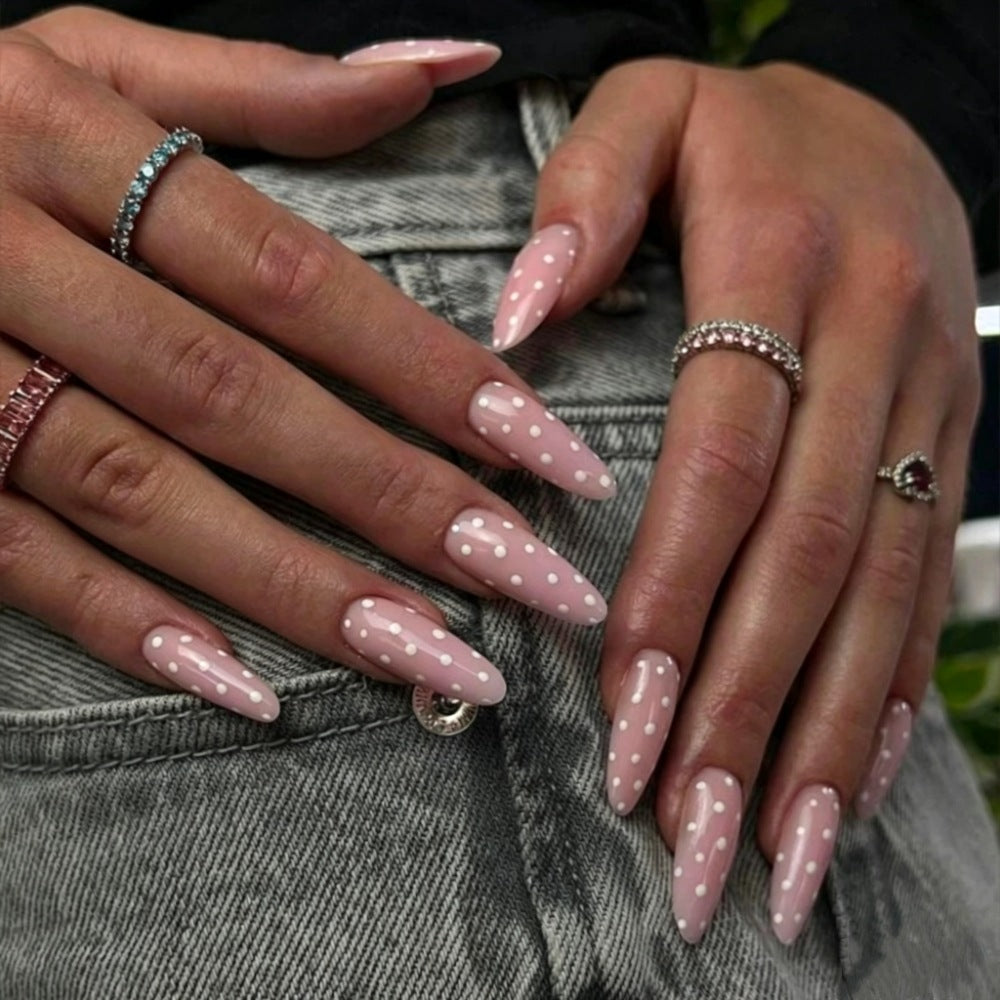 Festive Seasonal Nail Art Enhancements