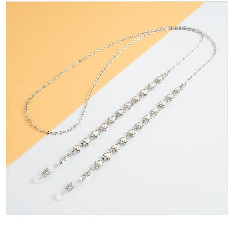Elegant Beaded Eyewear Chain Stornfield