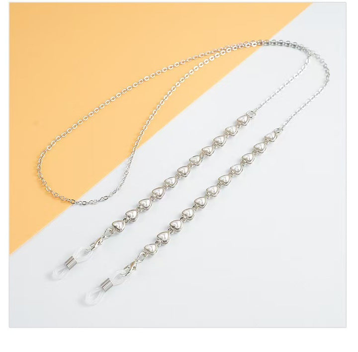 Elegant Beaded Eyewear Chain Stornfield