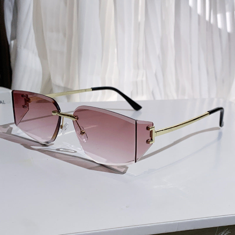 Women elegant sunglasses with high-quality geometric design Stornfield