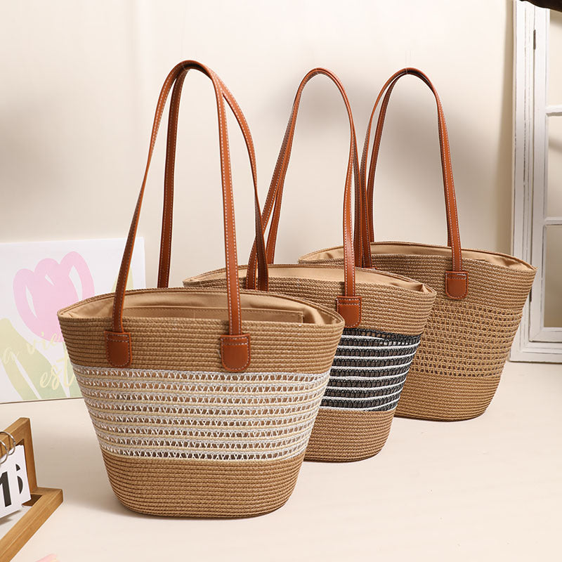Elegant Bast bag with leather accents Stornfield