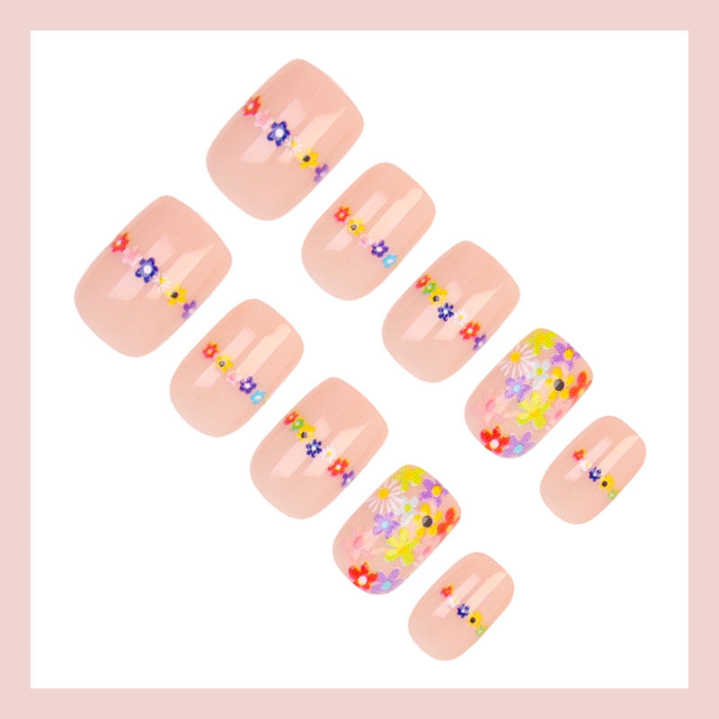 Artificial nail set with floral designs and high-quality embellishments Stornfield