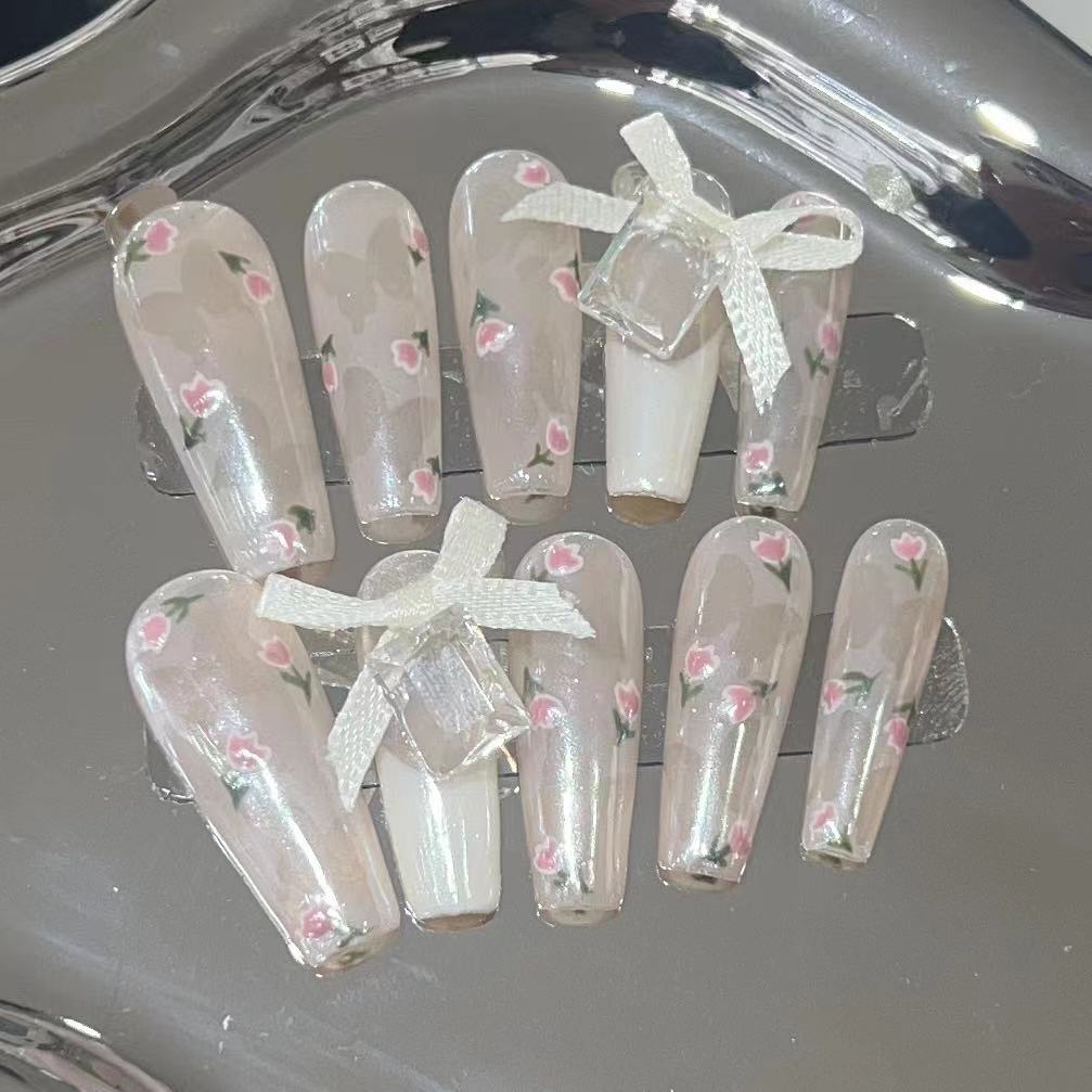 Floral Embellished Press-On Nails Stornfield