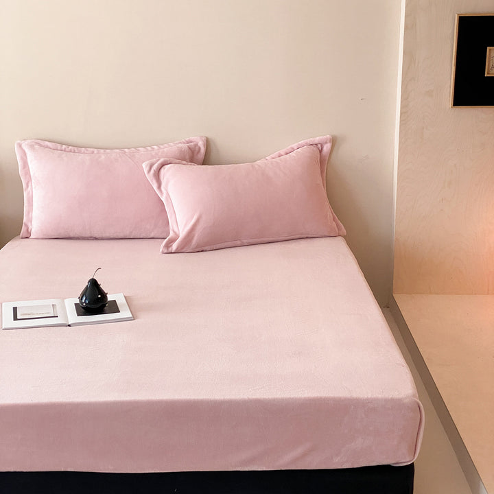 Velvet Fitted Sheet Set with Extra Deep All-Around Elastic and Velvety Surface