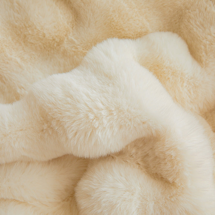 Luxurious Plush Throw Blanket