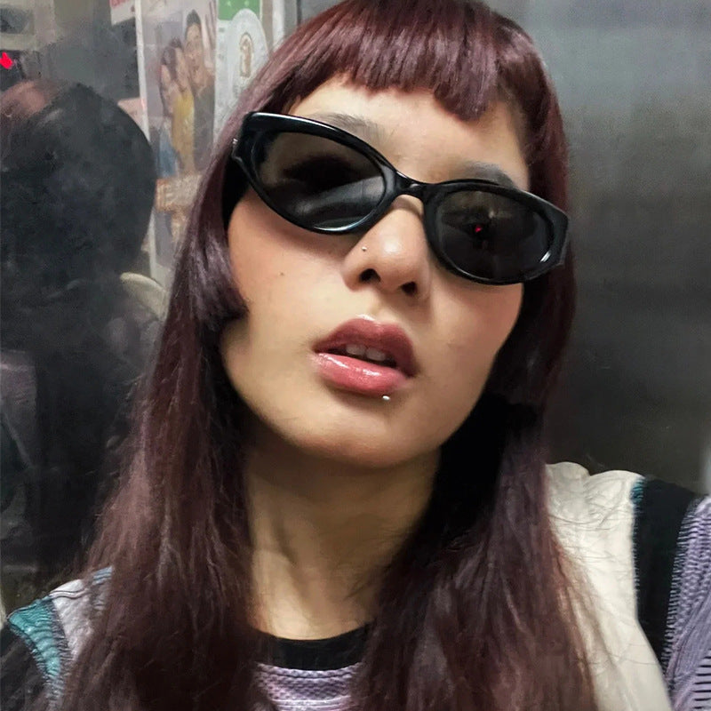 Women's fashionable cat-eye sunglasses with trendy frame and UV protection Stornfield