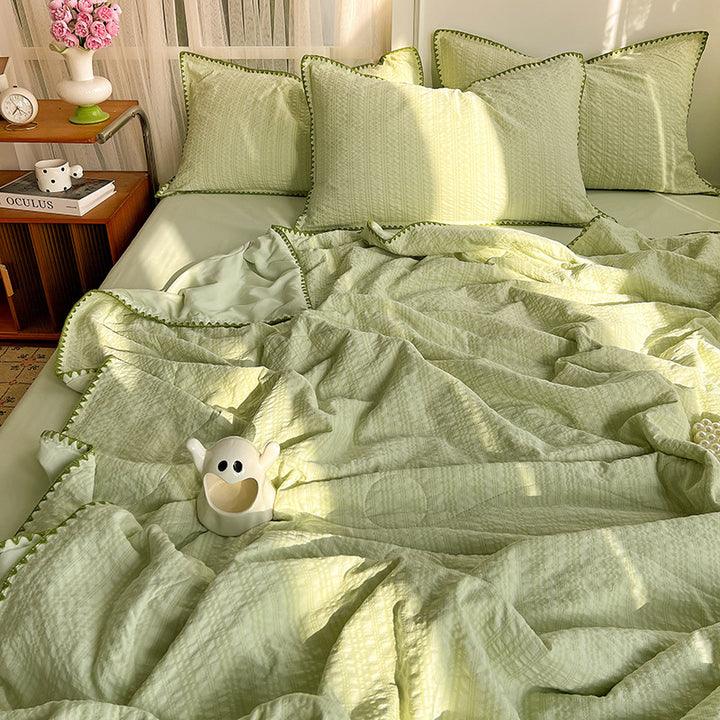 Lightweight Textured Quilt Set