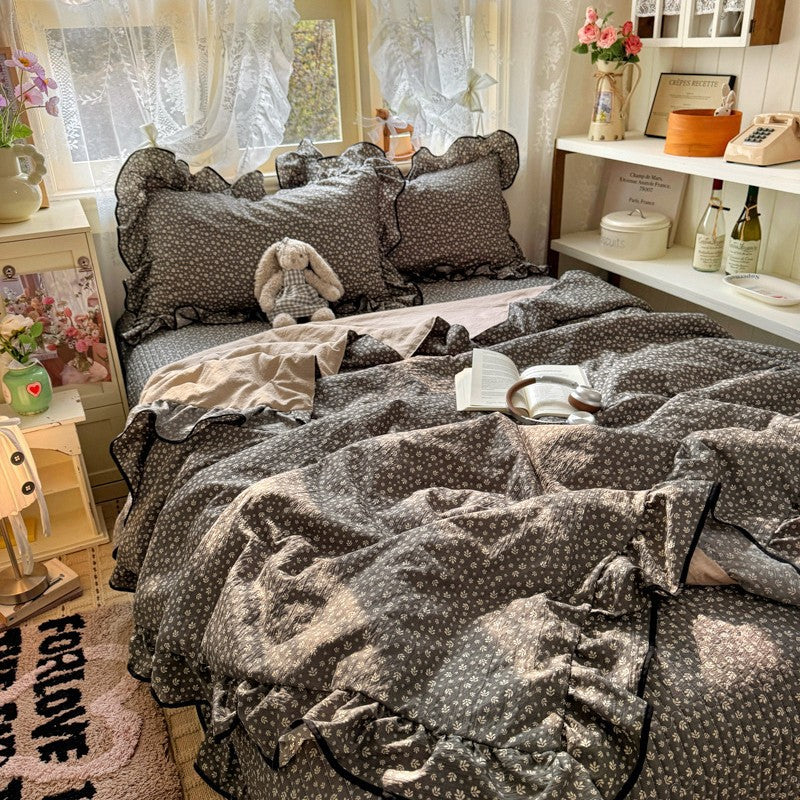 Floral Frill Edged Comforter Set