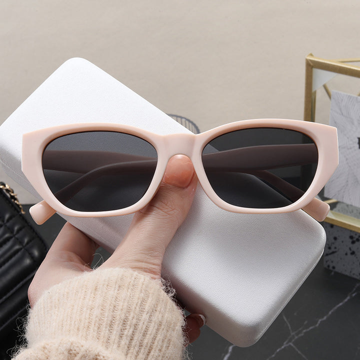 Ladies Cat-Eye Sunglasses with Stylish Frame and UV Protection Stornfield