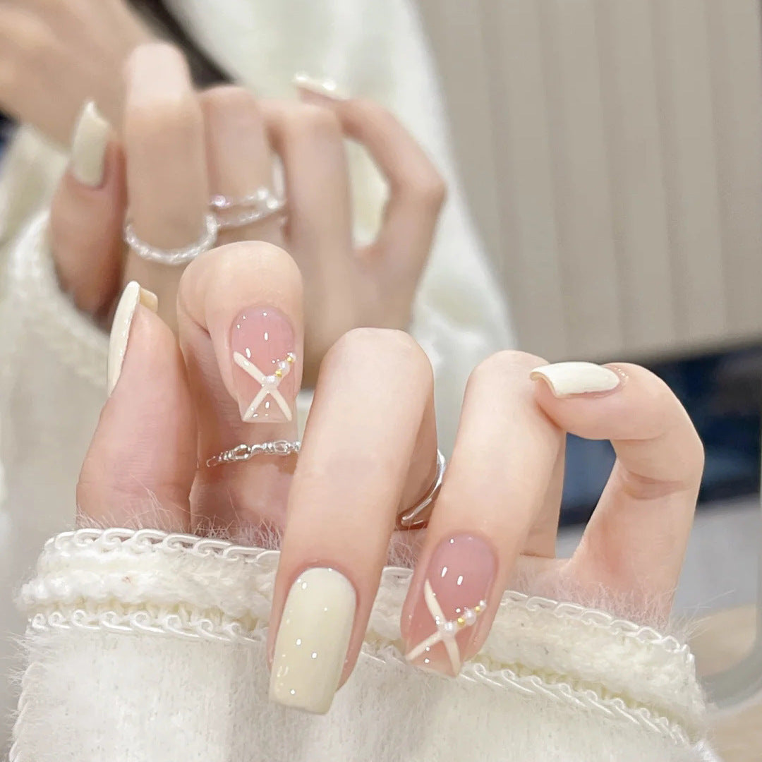 Acrylic nail set with elegant and playful design Stornfield