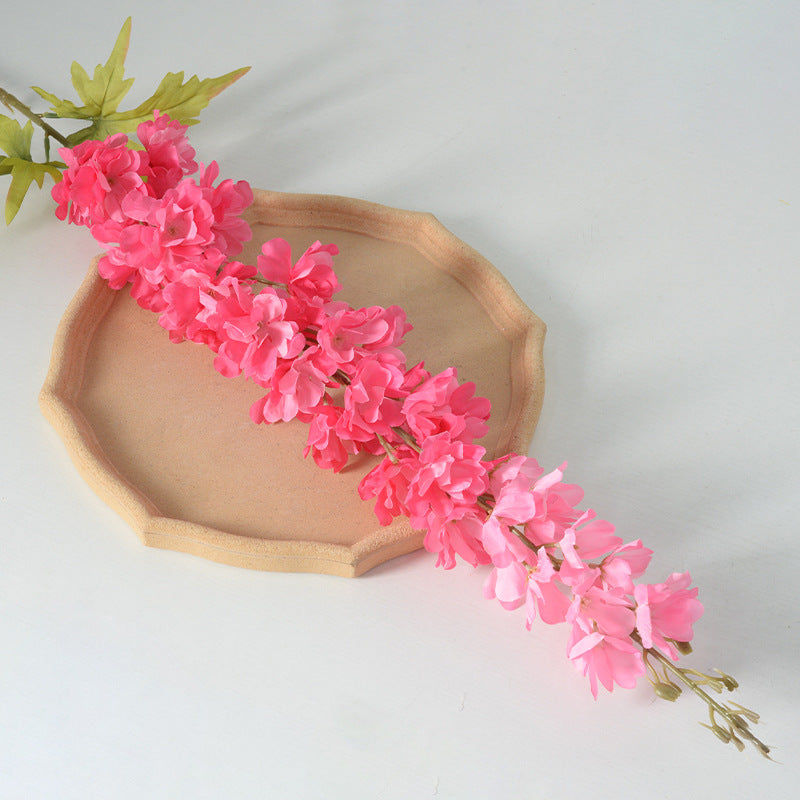 Elegant Artificial Flora Garland