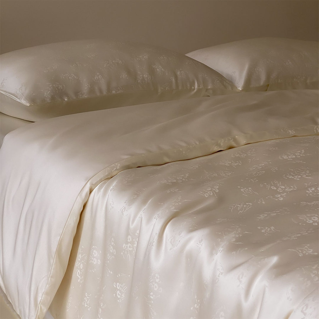 Satin-bedcover-and-pillowcase-set