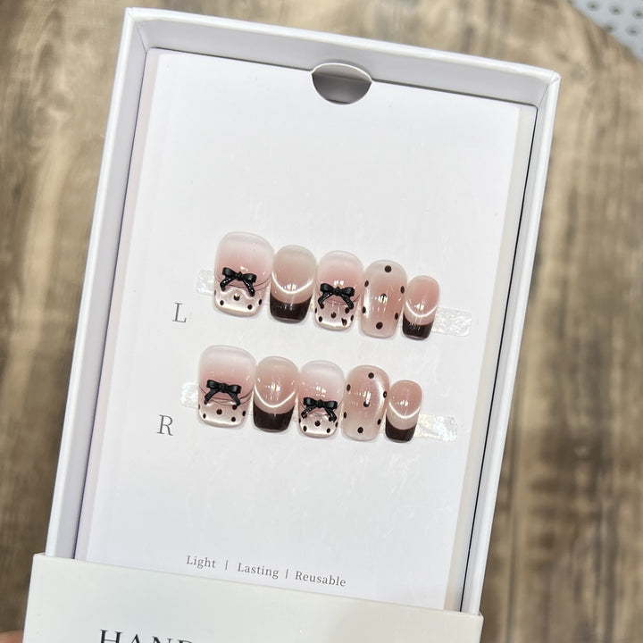 Whimsical Press-On Nail Art Set Stornfield