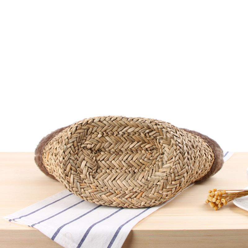 Braided handbag with luxurious faux fur trim Stornfield